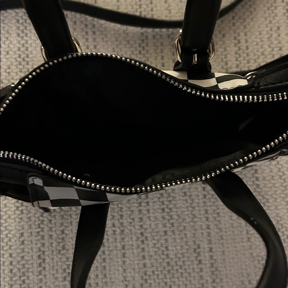 Small black and white checkered leather purse - Picture 3 of 3